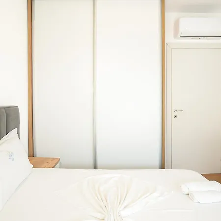 The Blue Pearl 2 * Durrës