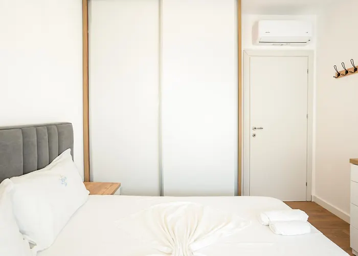 The Blue Pearl 2 * Durrës