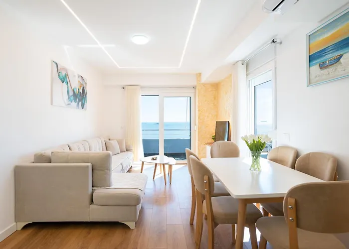 The Blue Pearl 2 * Durrës